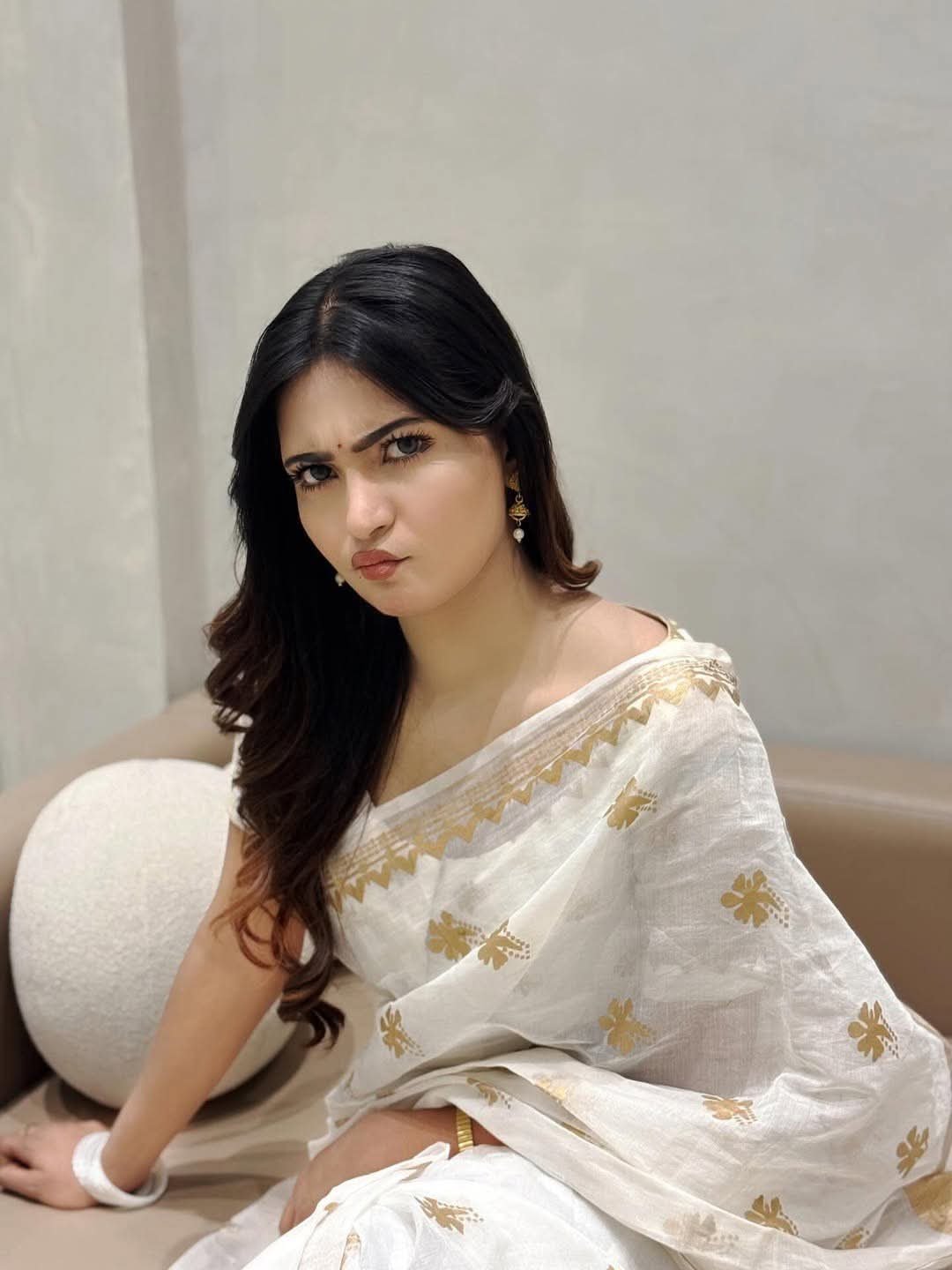 স্কিন প্রিন্ট এর শাড়ি সেমি মসলিন সিল্ক আফসান মেটালিক পার্লওয়ার্ক প্রিন্ট (code-38) - Image 4