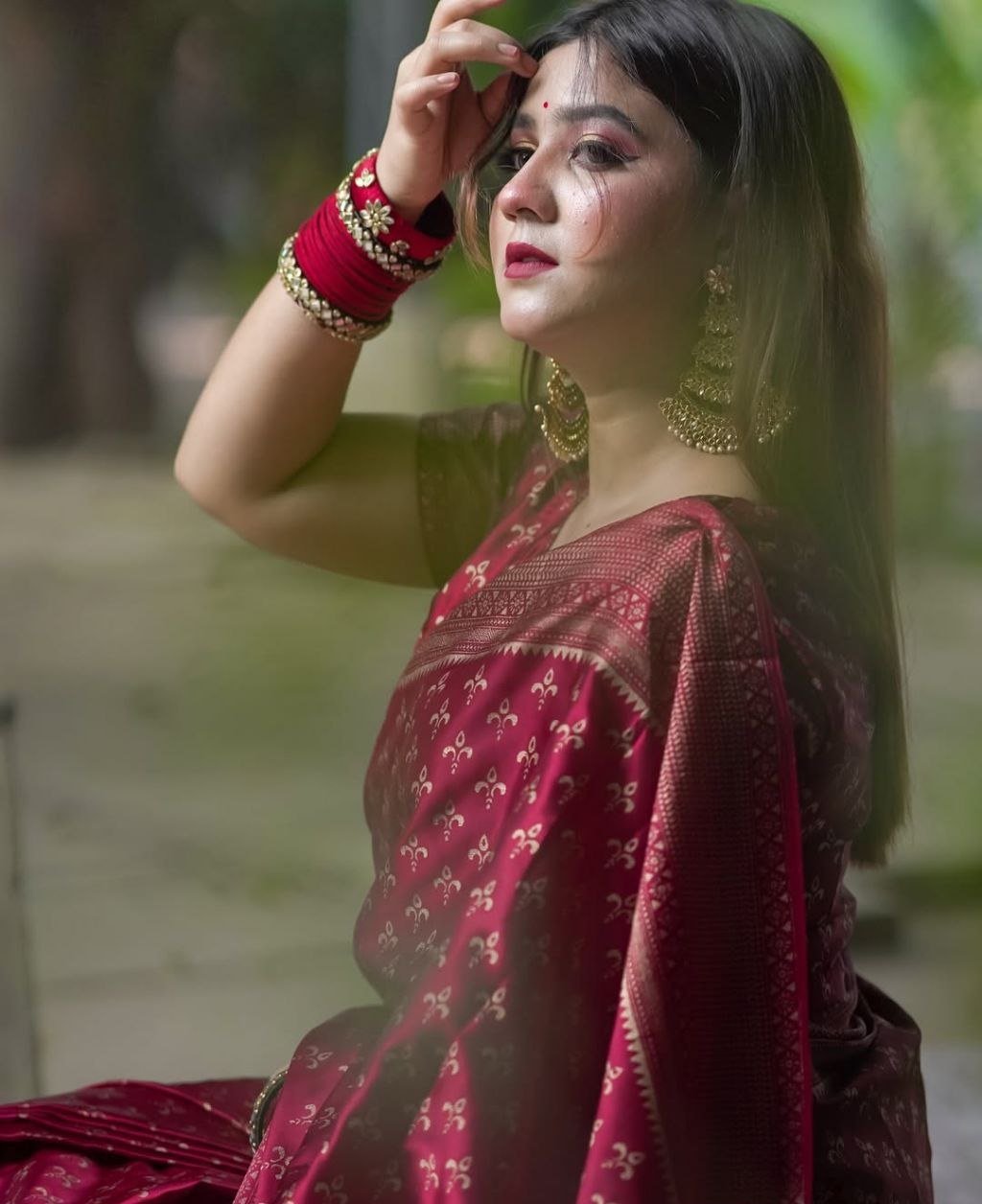 প্রিমিয়াম জাপানি সিল্ক শাড়ী + ম্যাচিং ব্লাউজ পিচ (code-01) - Image 2