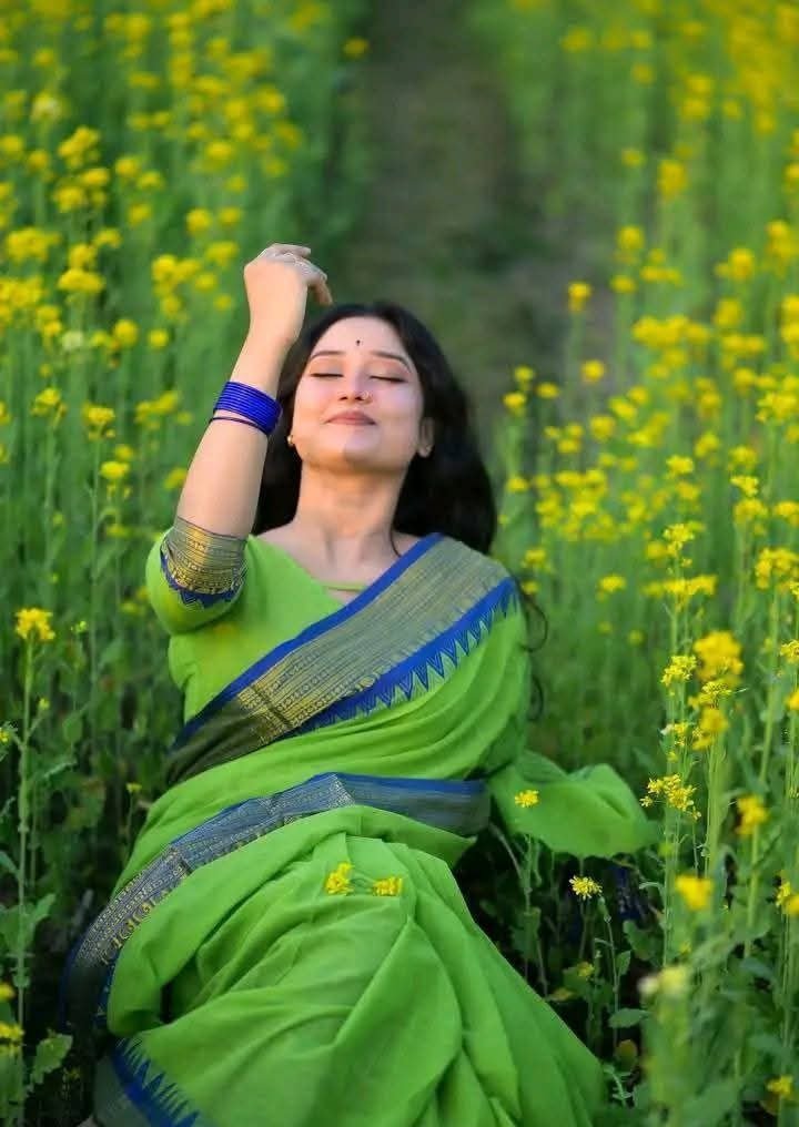 নকশি পাইর শাড়ি + ম্যাচিং ব্লাউজ পিচ (code-02) - Image 2