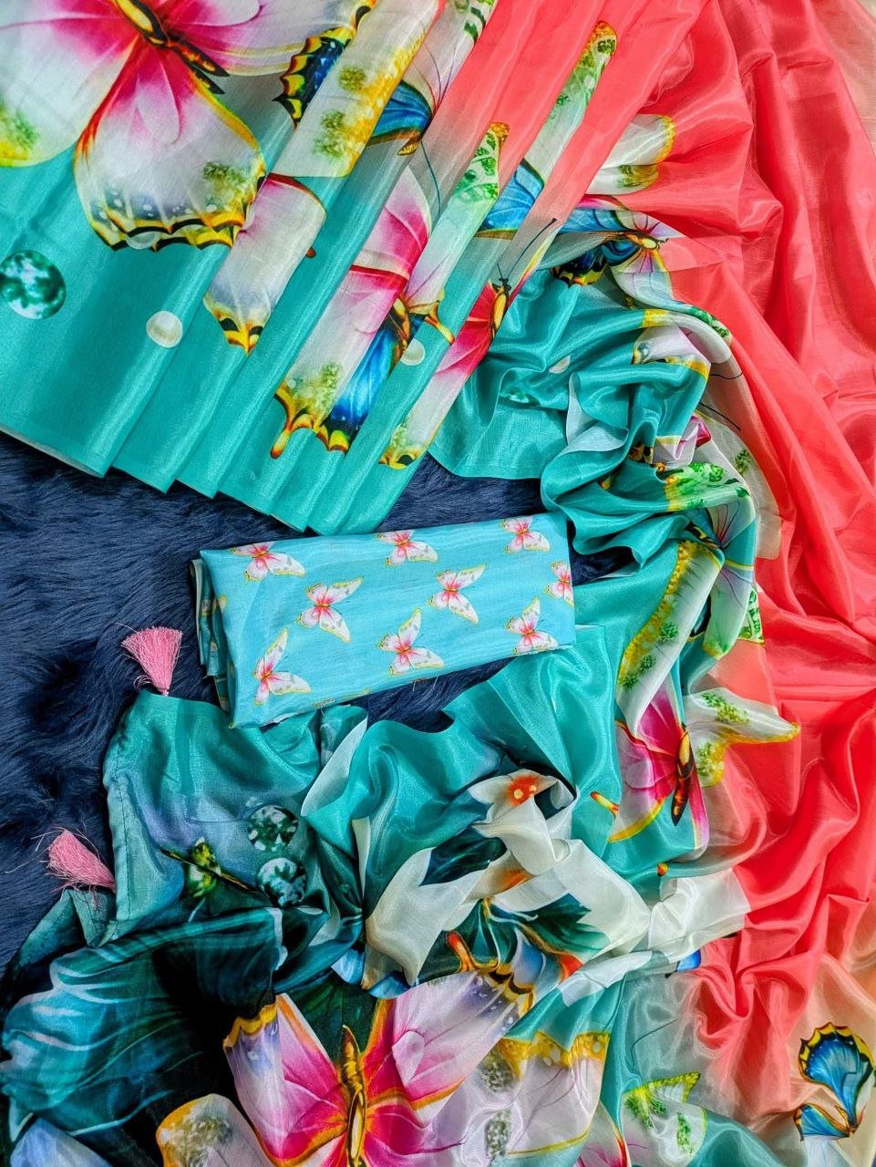 সফট সিল্ক ডিজিটাল প্রিন্ট শাড়ি + ম্যাচিং ব্লাউজ পিচ (code-03) - Image 6