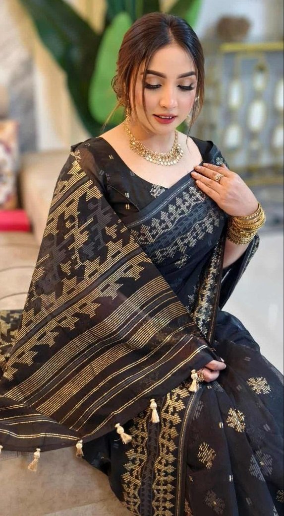 দেশীয় স্কিন প্রিন্ট এর শাড়ি – সুতার কাজের অনন্য সৌন্দর্য! (code-12) - Image 3