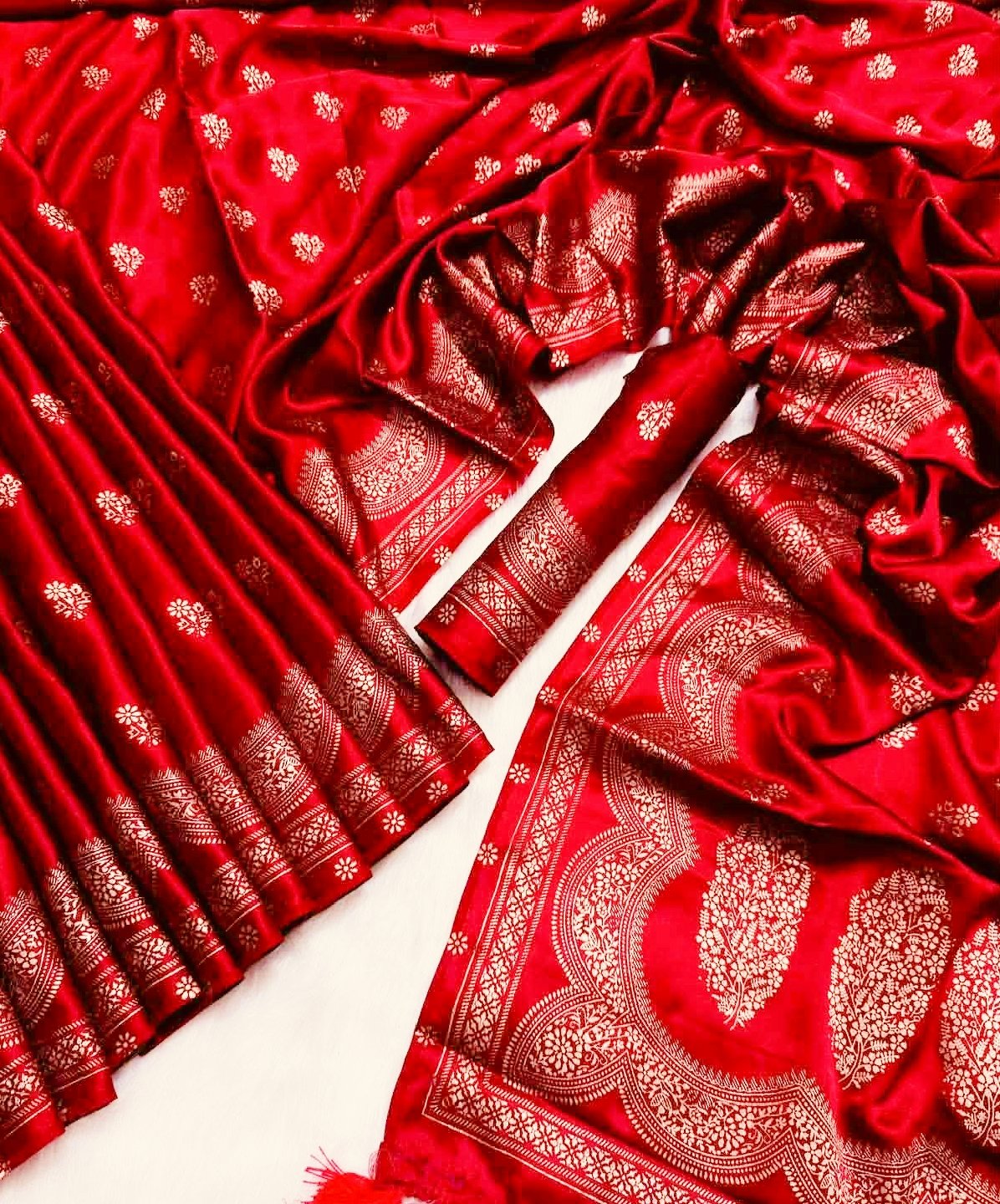 প্রিমিয়াম জাপানি সিল্ক শাড়ী + ম্যাচিং ব্লাউজ পিচ (code-43) - Image 16