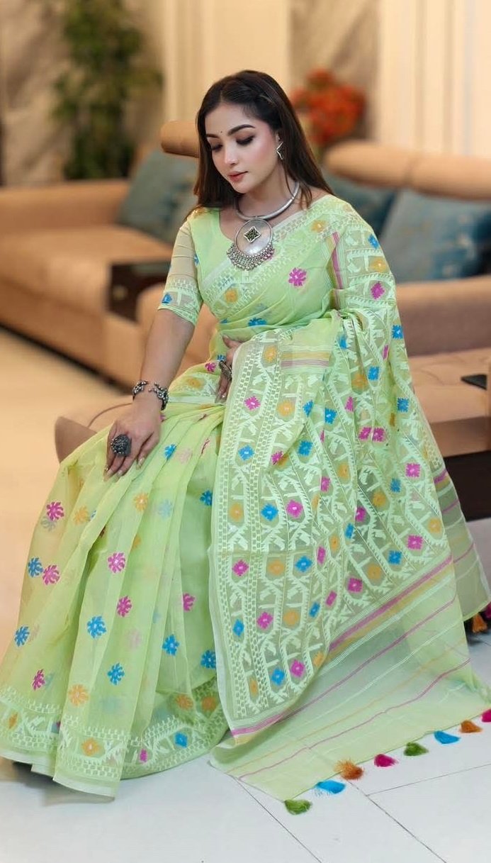 প্রিমিয়াম কোয়ালিটির জামদানী মোটিভ হাফ সিল্ক স্কিন প্রিন্ট শাড়ি + ব্লাউজ পিচ সহ (code-39) - Image 7